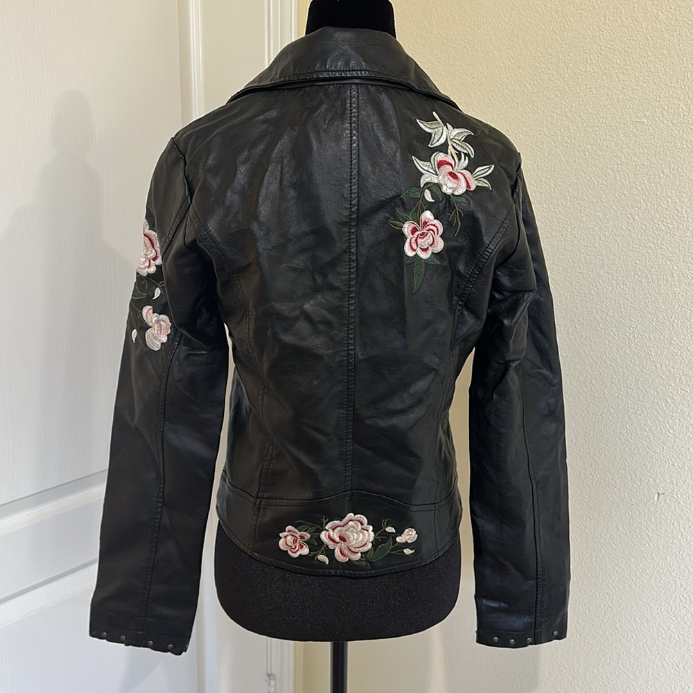 URBAN RETRO faux leather embroidered jacket
